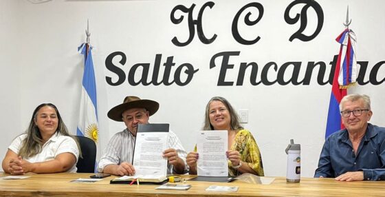 Convenio entre la Municipalidad de Salto Encantado y la Universidad Popular de Misiones